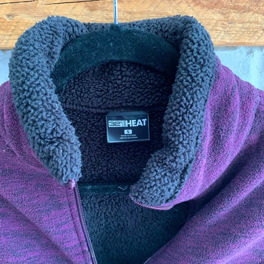 32 Degree Heat fleece zip up - Picture 3 of 8